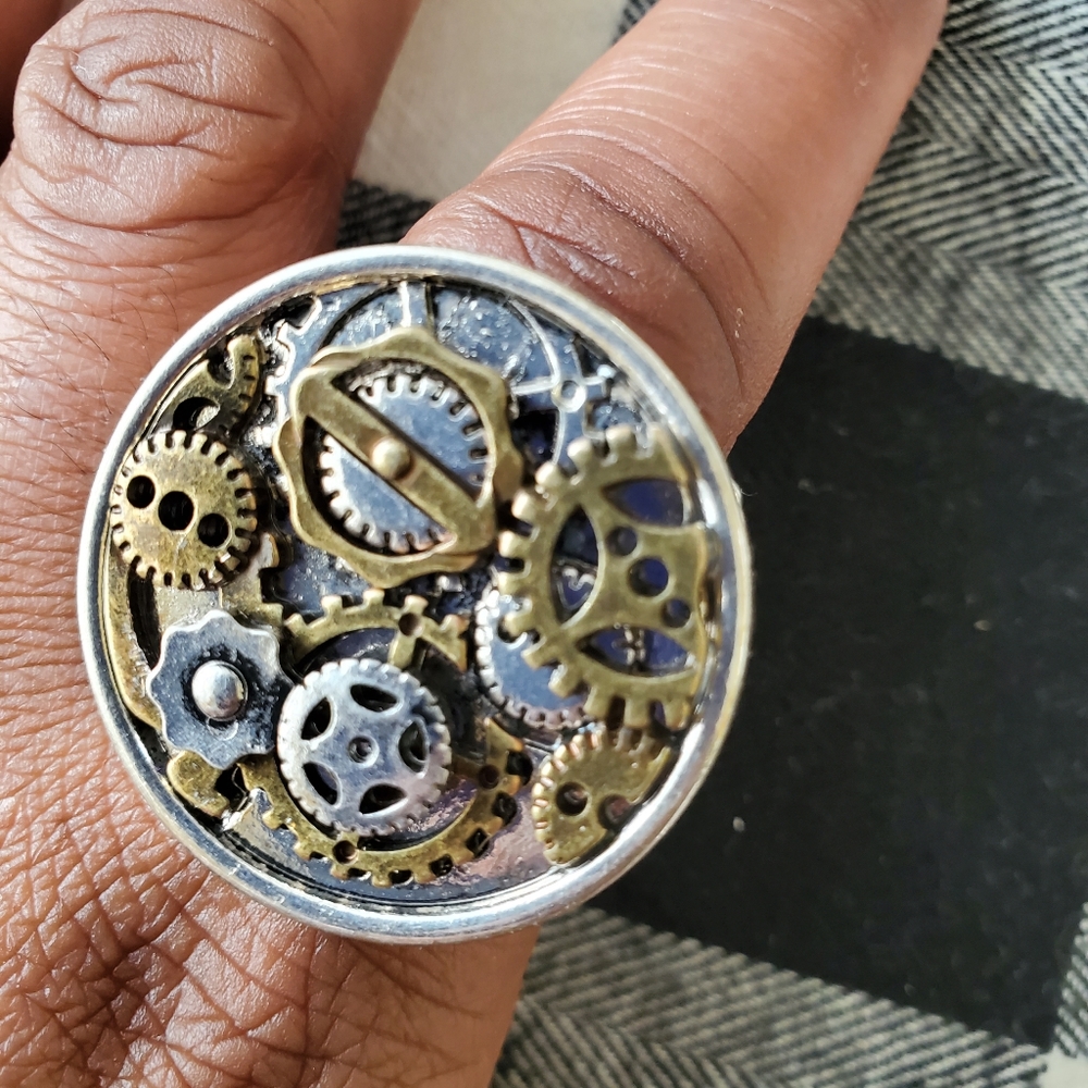 New Compass Stretch Ring